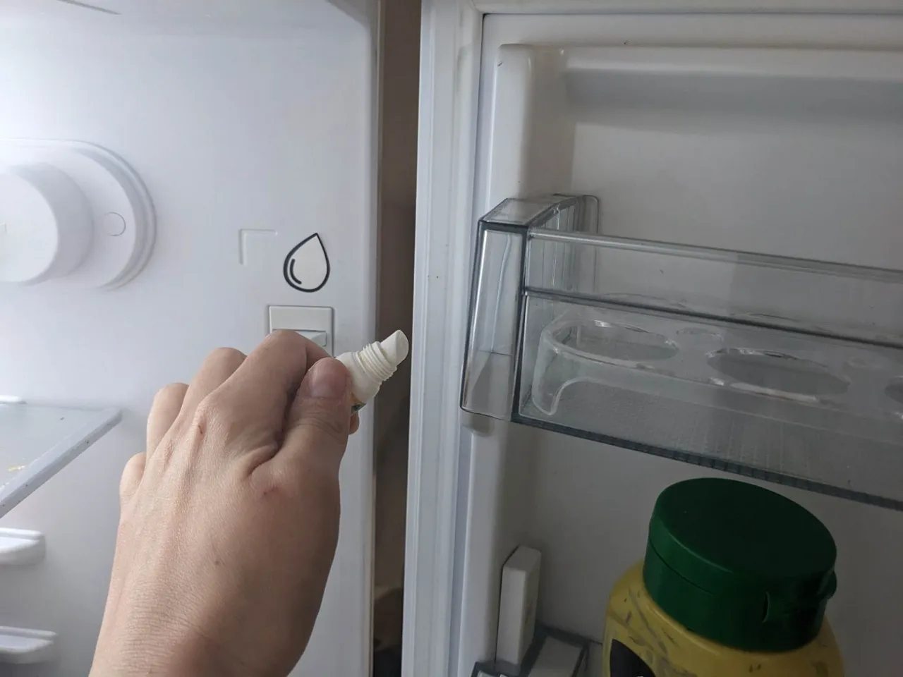 nieszczelna uszczelka zamrażarki