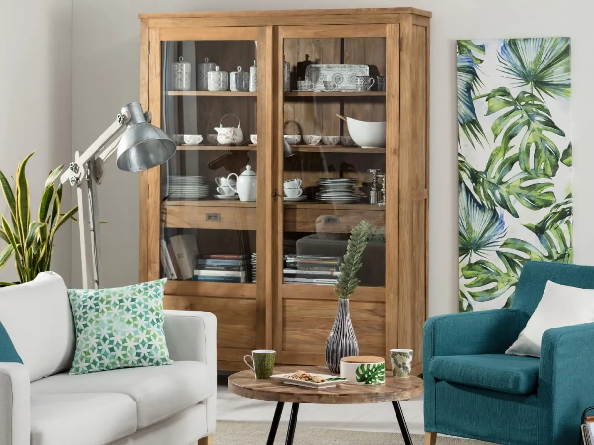 palety kolor&oacute;w do brązowych mebli w salonie inspiracje