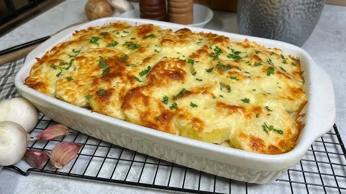 gotowa zapiekanka ziemniaczana z mięsem mielonym