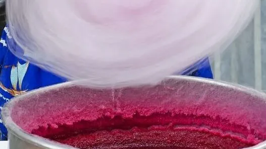 Zdjęcie Ile kcal ma wata cukrowa? Prawda o kaloryczności popularnego smakołyku