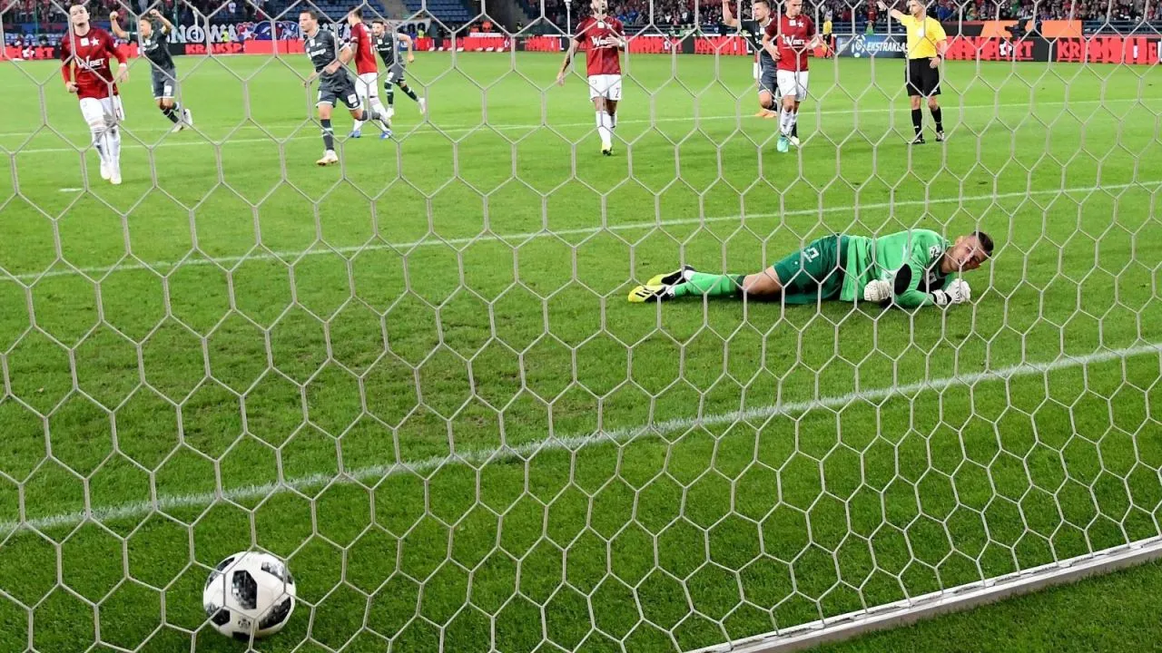 Op&oacute;źnienia w wypłatach piłkarzy