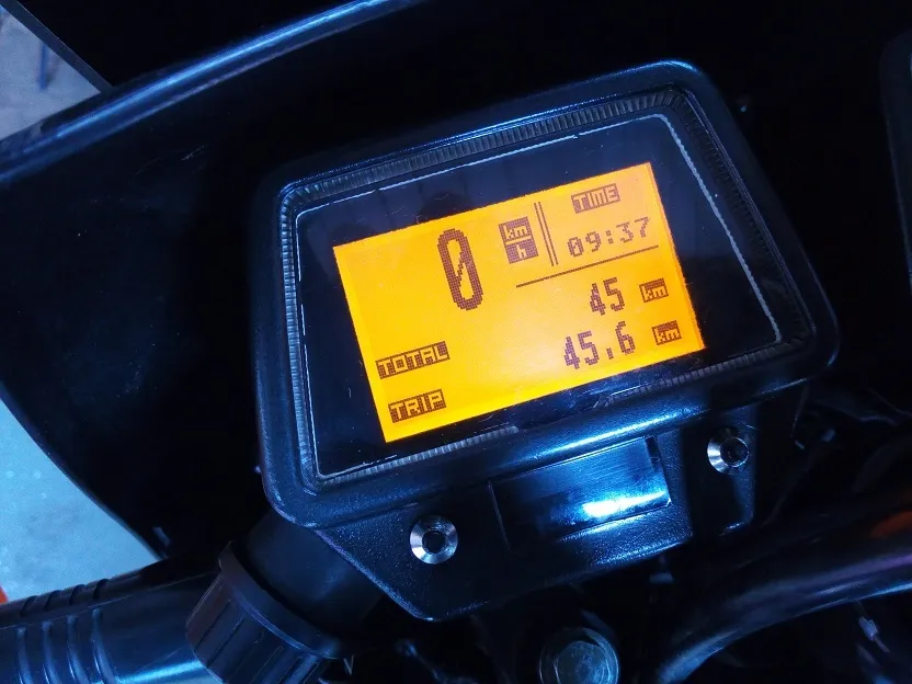 Rozwiązywanie problemów z licznikiem motocyklowym multimetrem