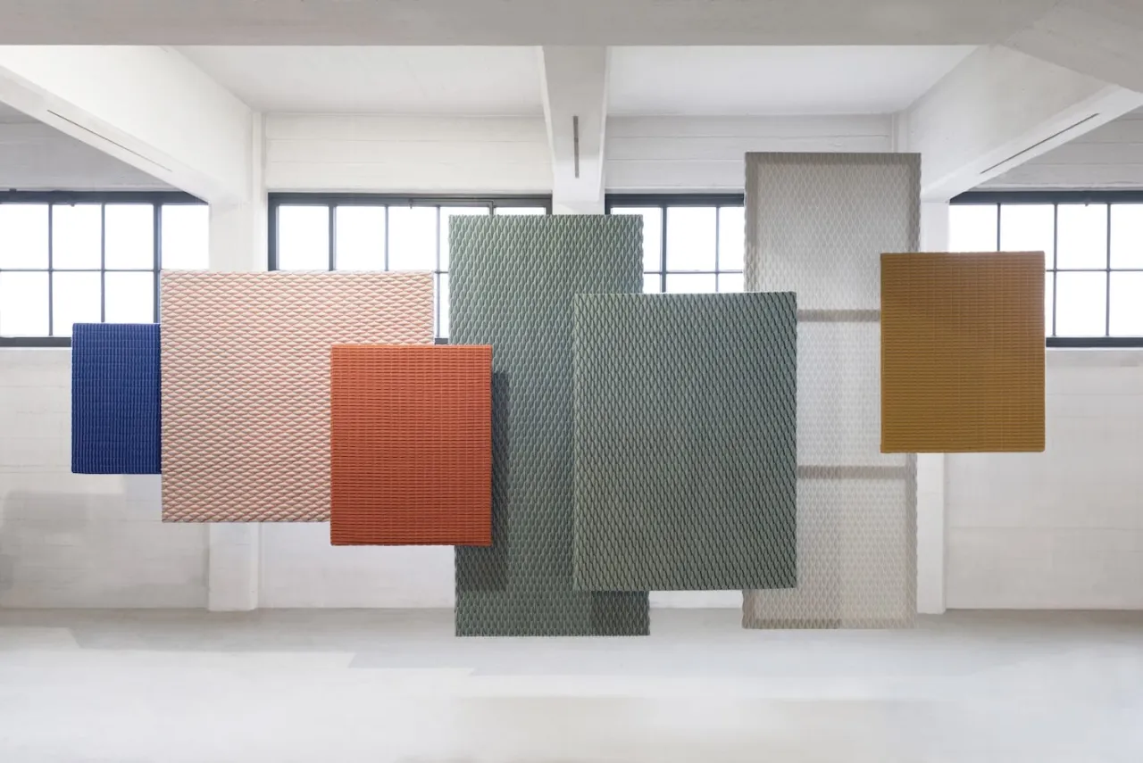 R&oacute;żne techniki tkania tkanin ściennych