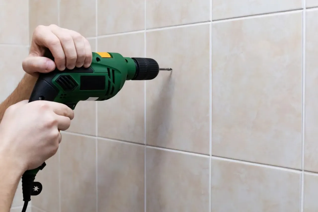 Wiercenie w płytkach krok po kroku