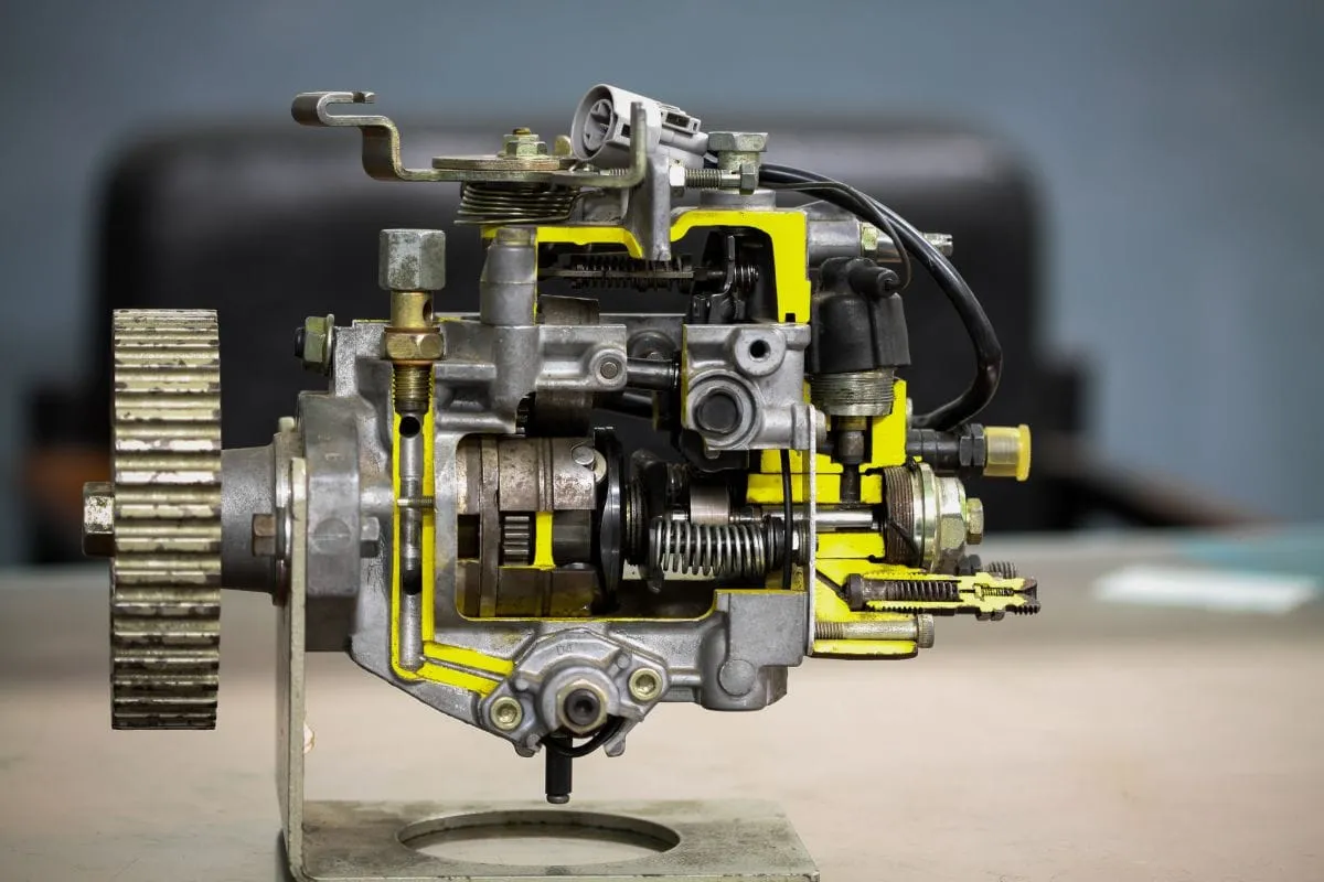 Uszkodzona pompa wtryskowa diesel benzyna