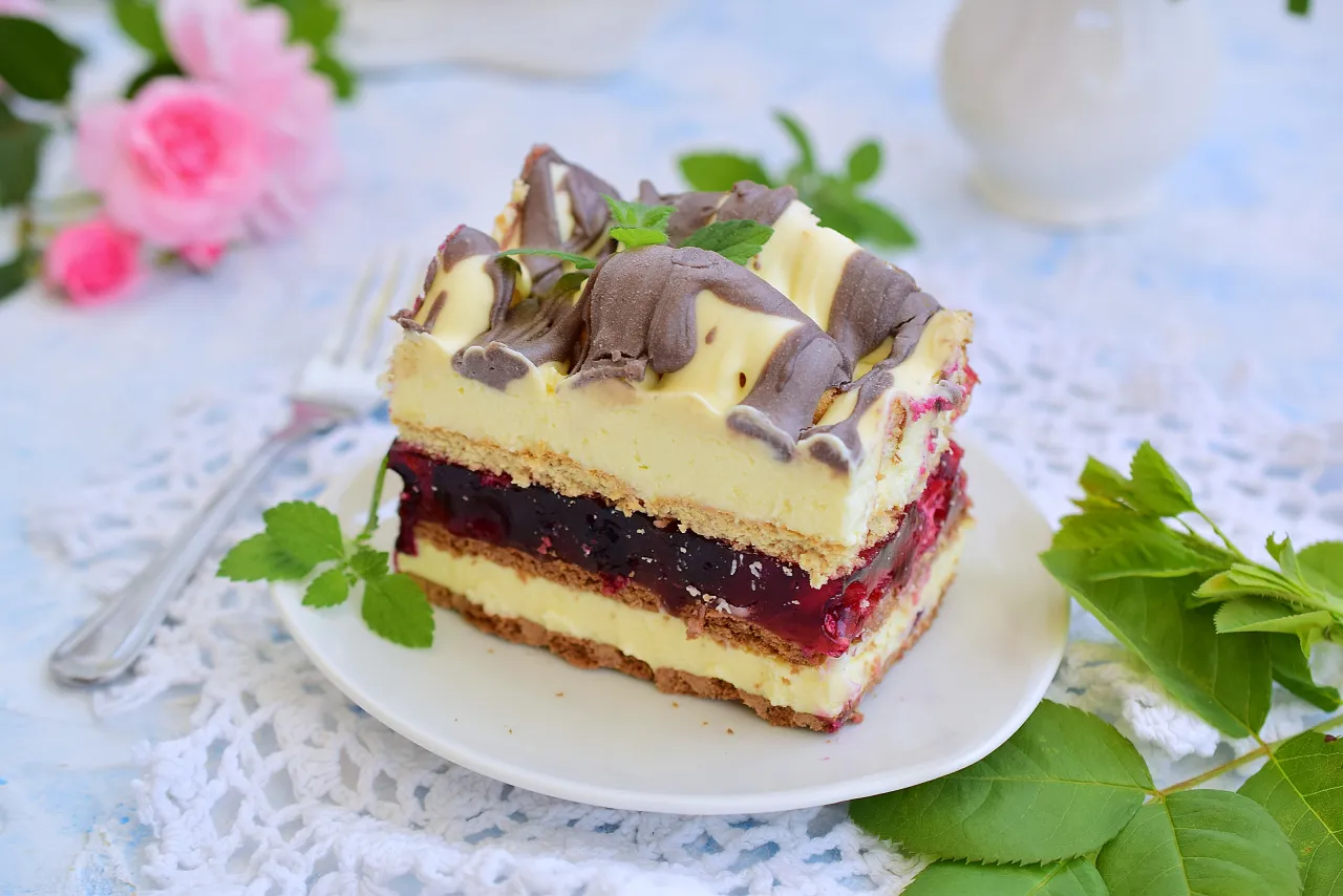 Ciasto Góra Lodowa z owocami