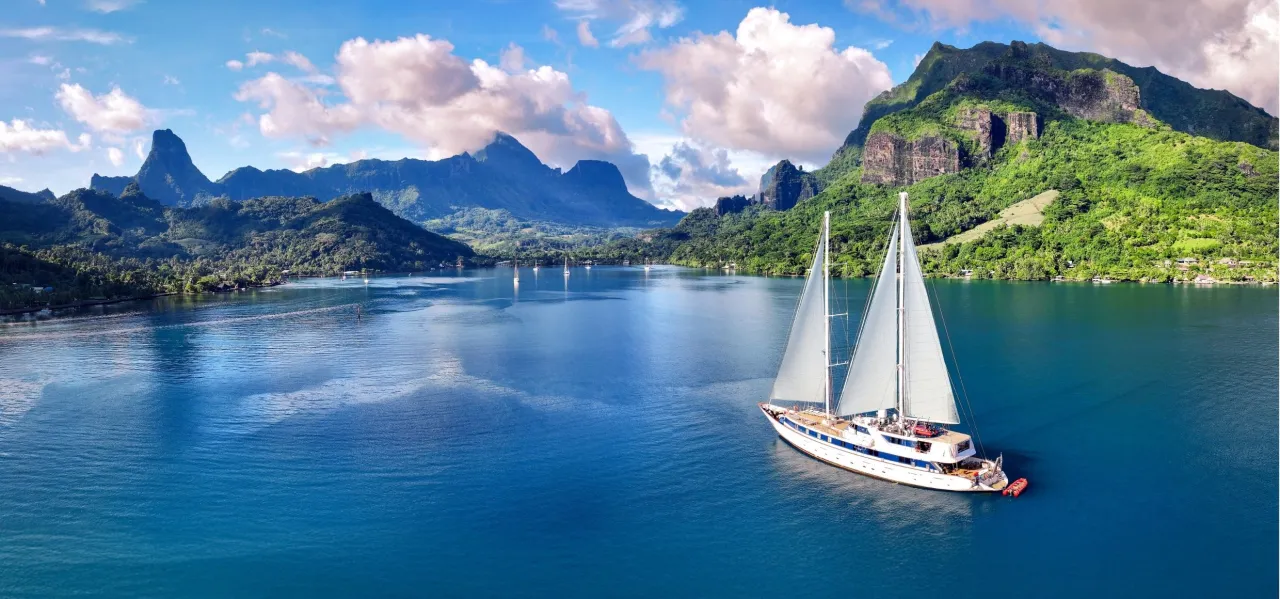 Meer und Berge Urlaub Europa Panorama