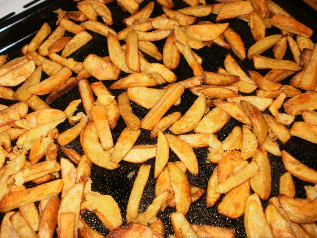 frytki z piekarnika na blasze