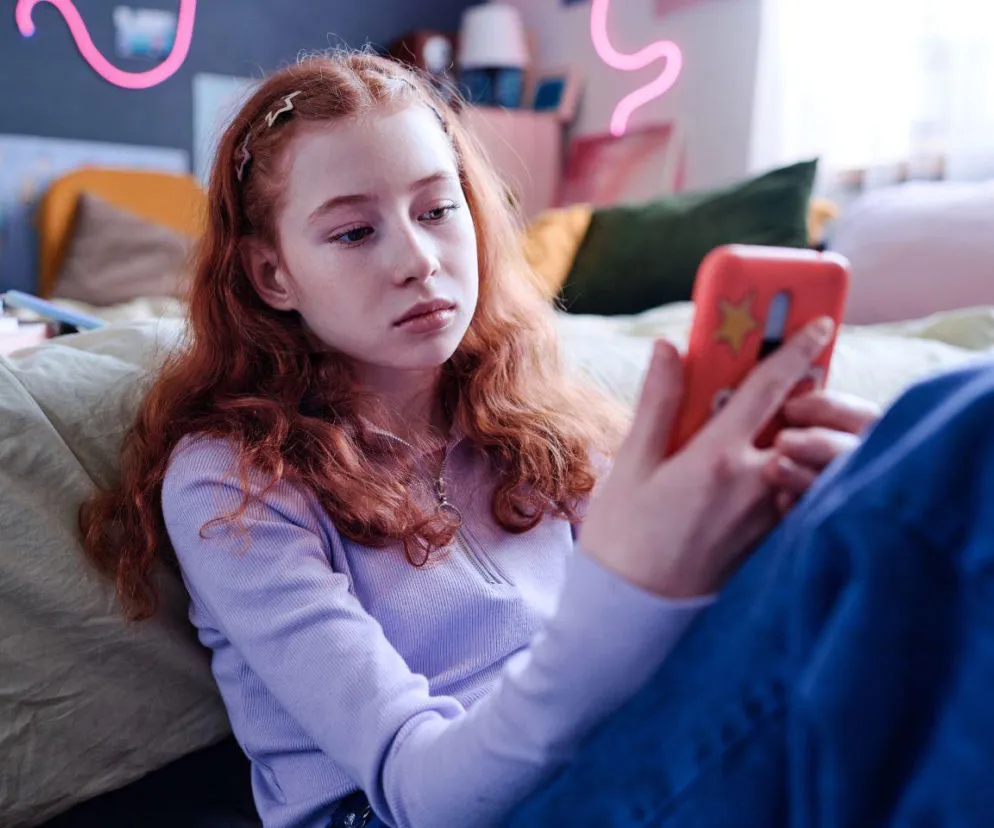 nastolatki online bezpieczne hobby