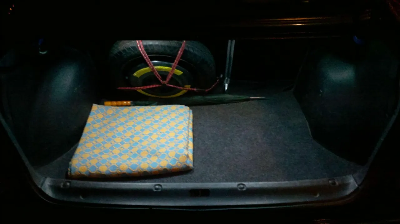 koło zapasowe w bagażniku lpg pasy transportowe