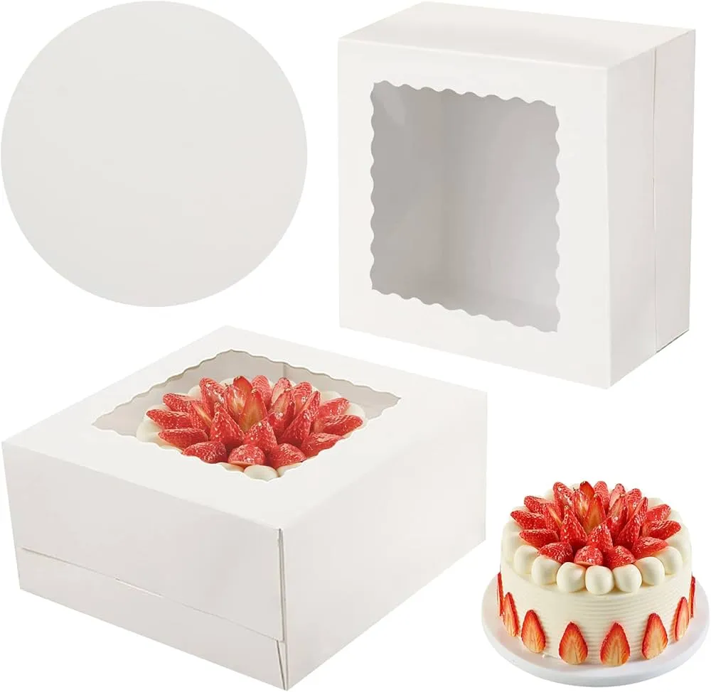 różne pudełka do transportu tortu