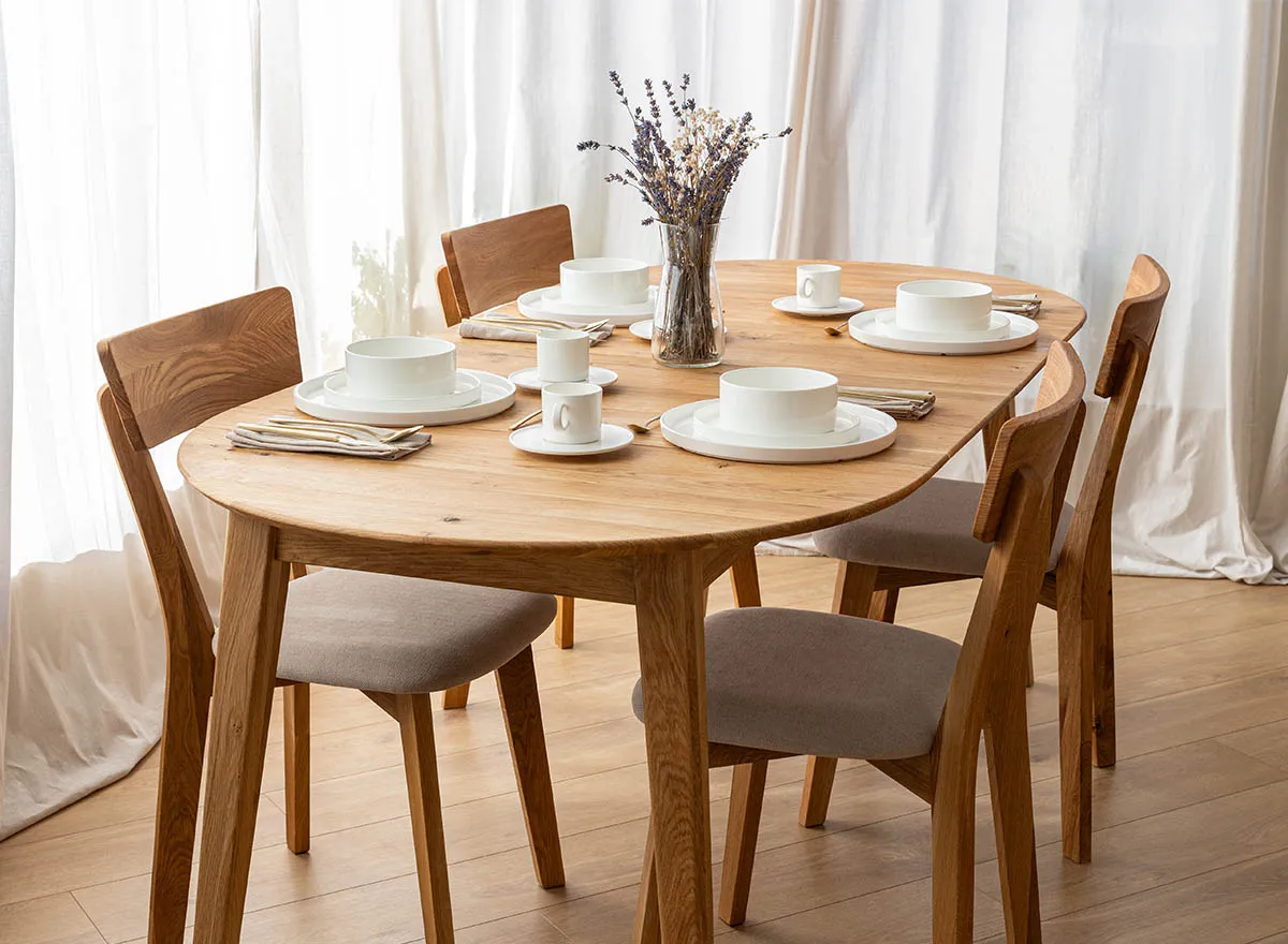 Różne style krzeseł do okrągłego stołu inspiracje