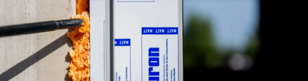 zabezpieczenie utwardzonej pianki montażowej przed UV