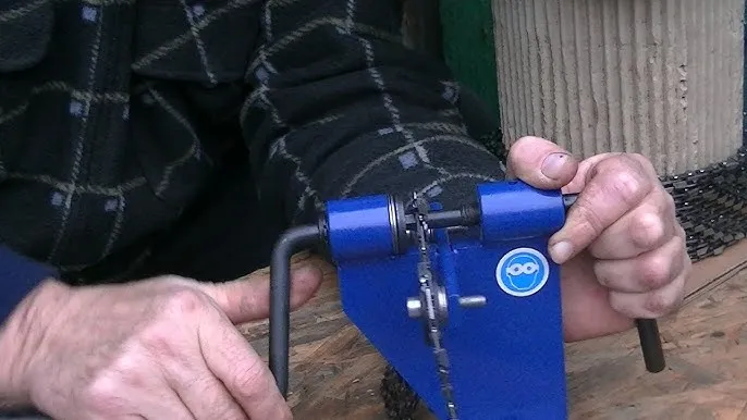 Zdjęcie Jak skrócić łańcuch pilarki bez ryzyka uszkodzenia narzędzia