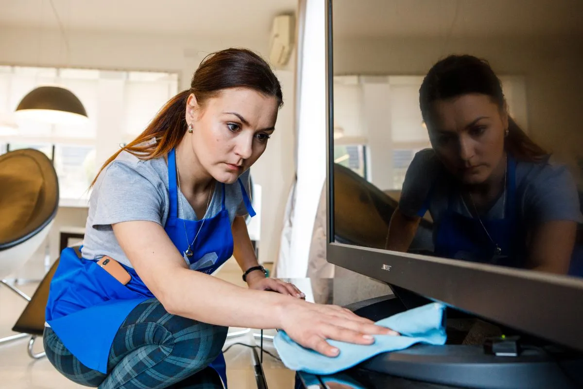 firma sprzątająca rentowność zarobki wykres
