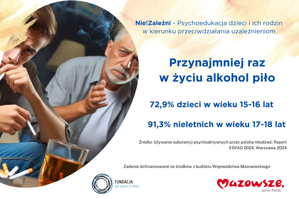 Rodzic i nastolatek rozmawiający spokojnie przy stole, otwarte dłonie, zaufanie