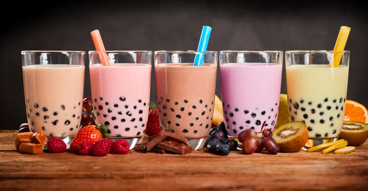 r&oacute;żne rodzaje herbat do bubble tea