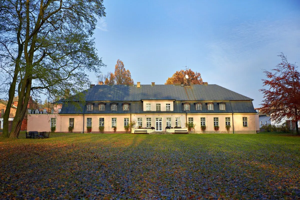 Dworek Bielin sauna masaże