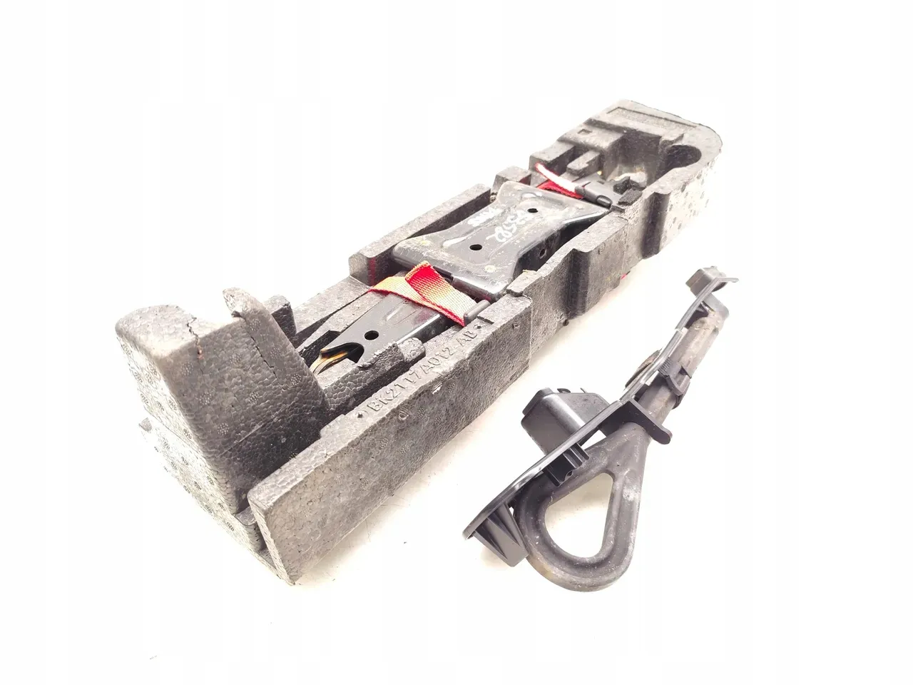 Ford Transit Custom koło zapasowe lokalizacja narzędzi