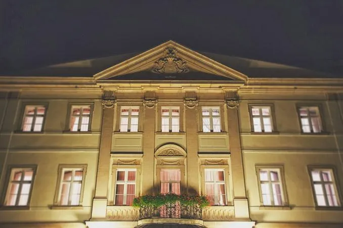 Zdjęcie Pałac w Brunowie: Odkryj jego fascynującą historię i architekturę