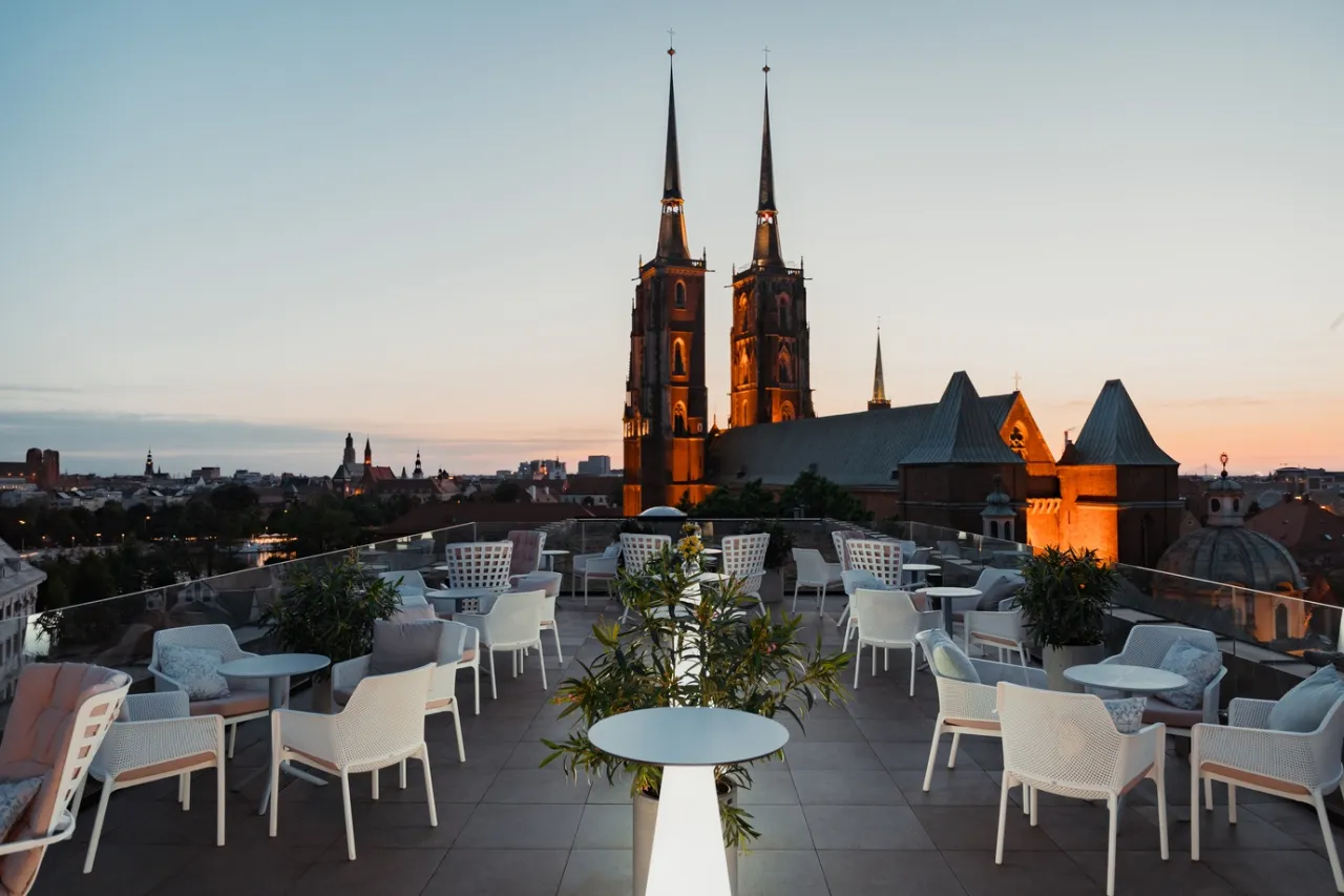 Rooftop bar Wrocław widok na miasto