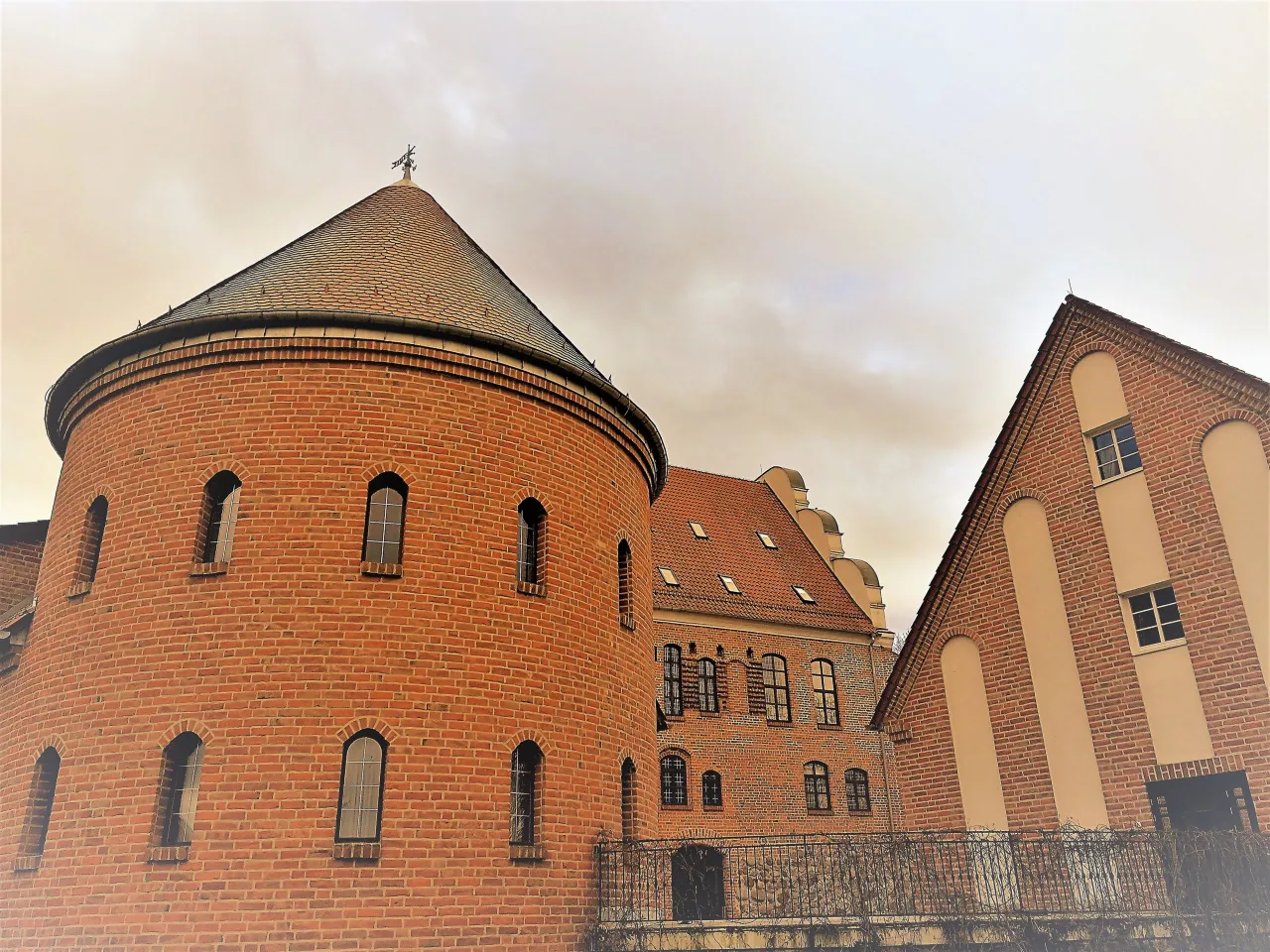 Zdjęcie Zamek krzyżacki w Giżycku: historia, atrakcje i praktyczne informacje