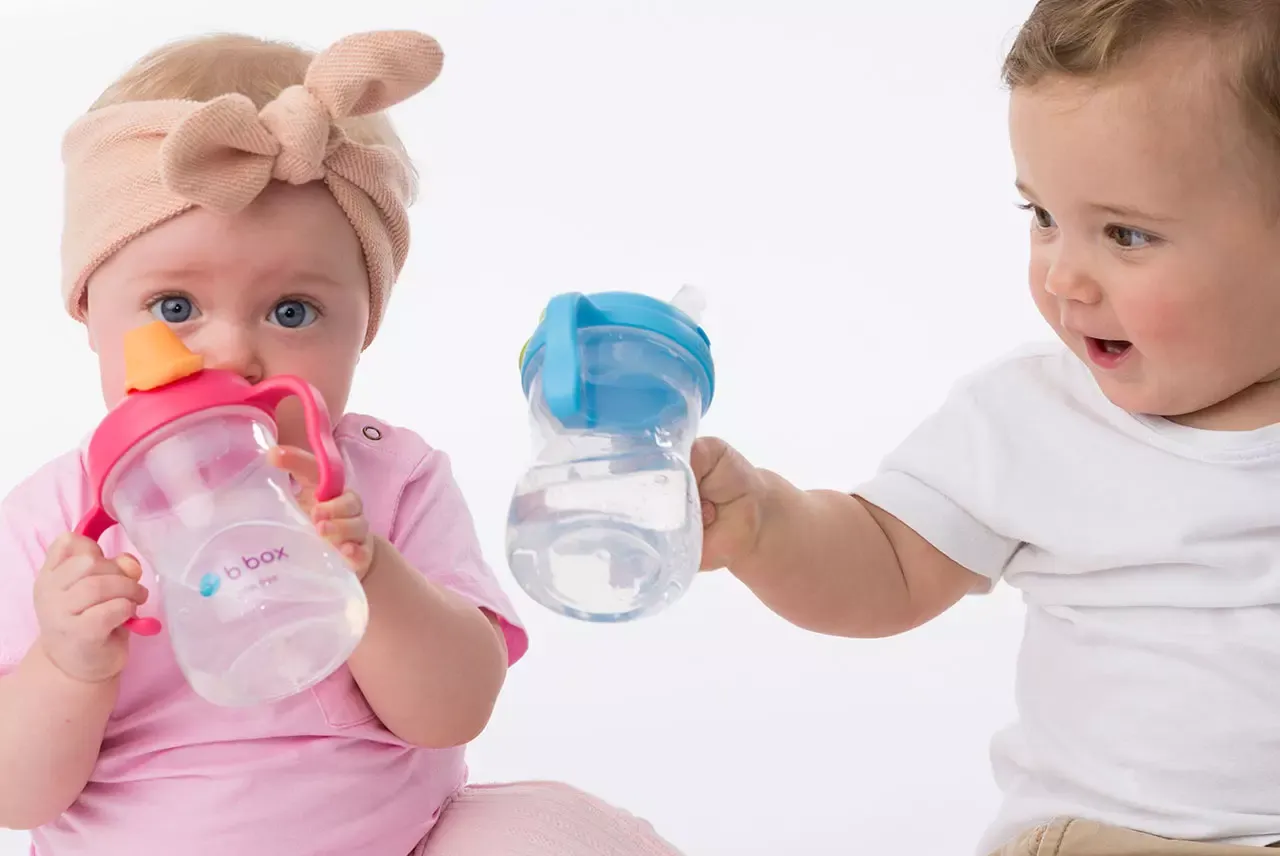 jaki kubek do nauki picia dla niemowlaka