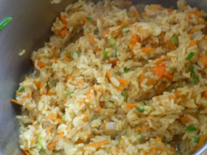Smażony ryż z wczoraj