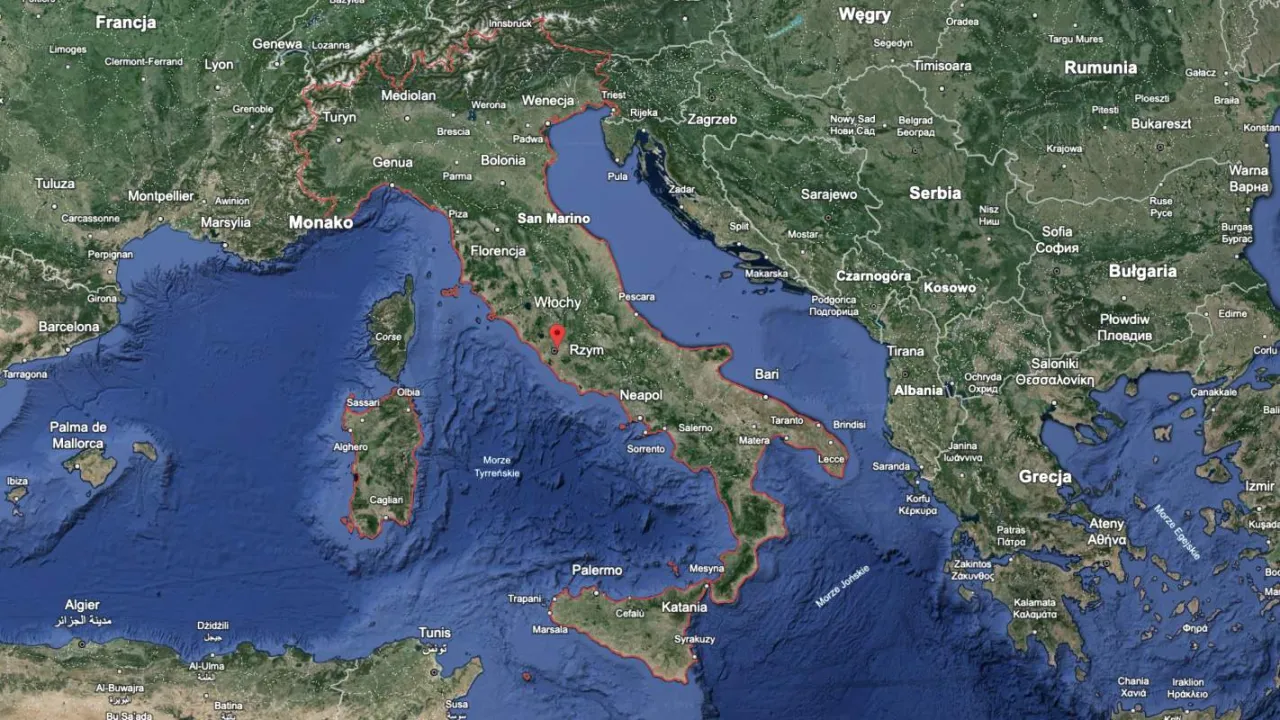Mapa Europy z zaznaczonymi Włochami. Planujesz podr&oacute;ż kamperem do Włoch? Zobacz trasę przez Francję i Morze Śr&oacute;dziemne.