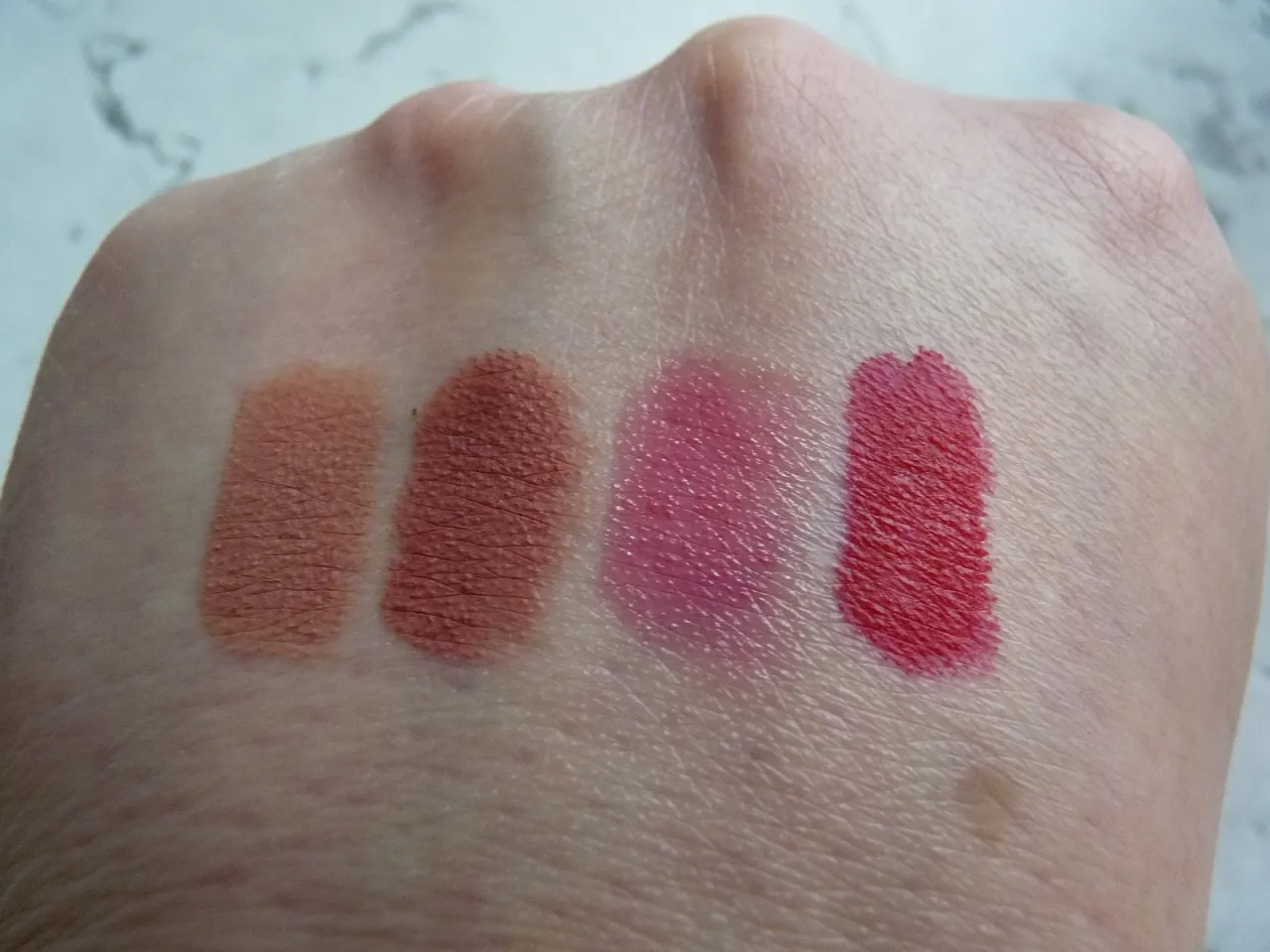 Lisa Eldridge Velvet Morning Velvet Ribbon Velvet Fawn swatche