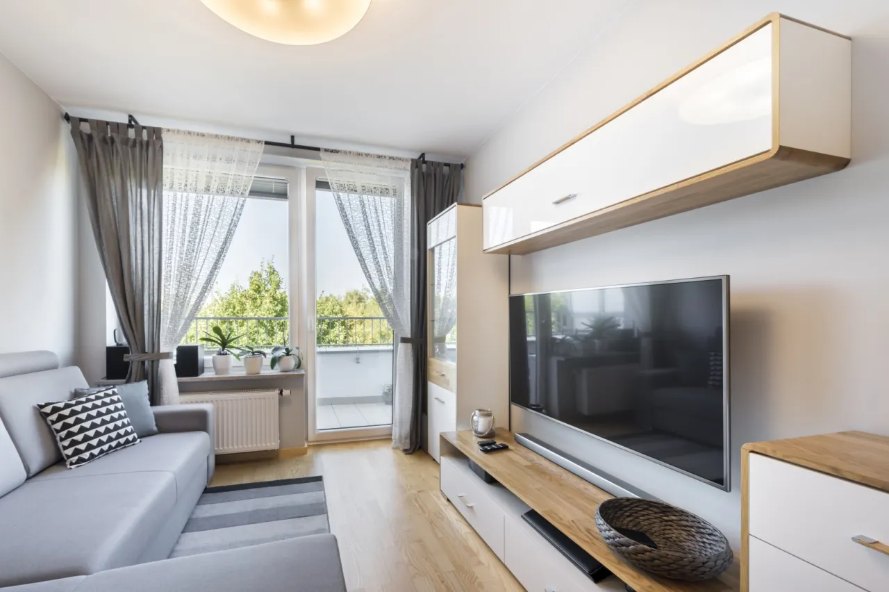 inspiracje salon w bloku mały metraż planowanie