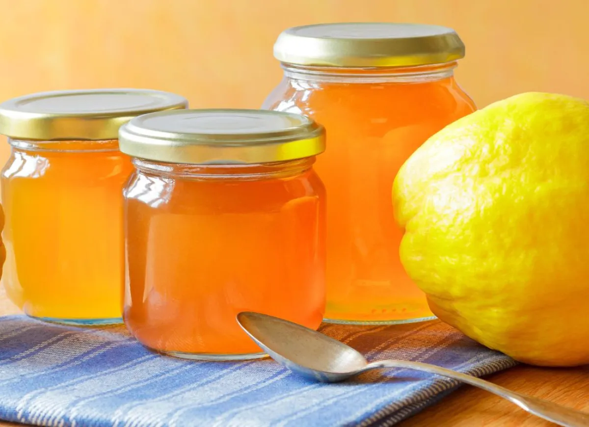 krojenie pigwy na sok