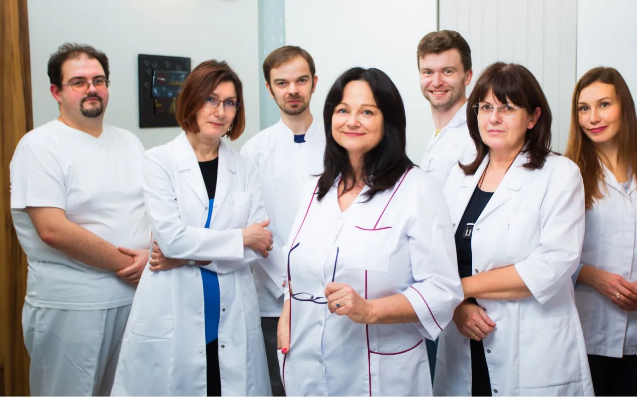 Lekarz i technik w pracowni USG