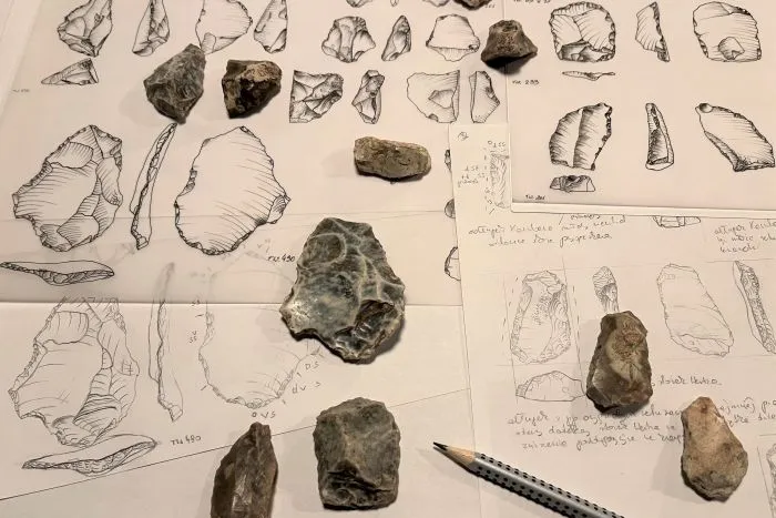 prehistoria narzędzia kamienne jaskinia