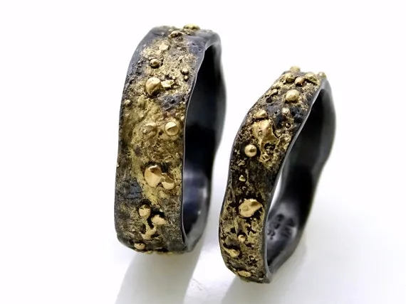 czarne obrączki różne style