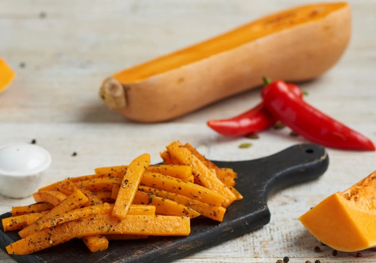 Krojenie dyni na frytki