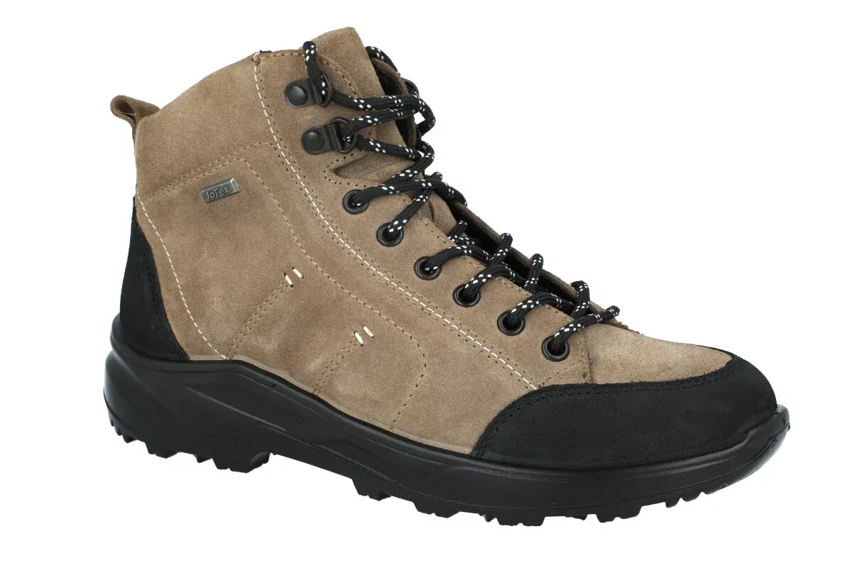 Buty trekkingowe jesienne z membraną