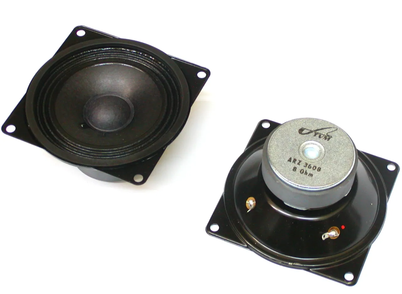 Głośnik średniotonowy 10 cm w przekroju