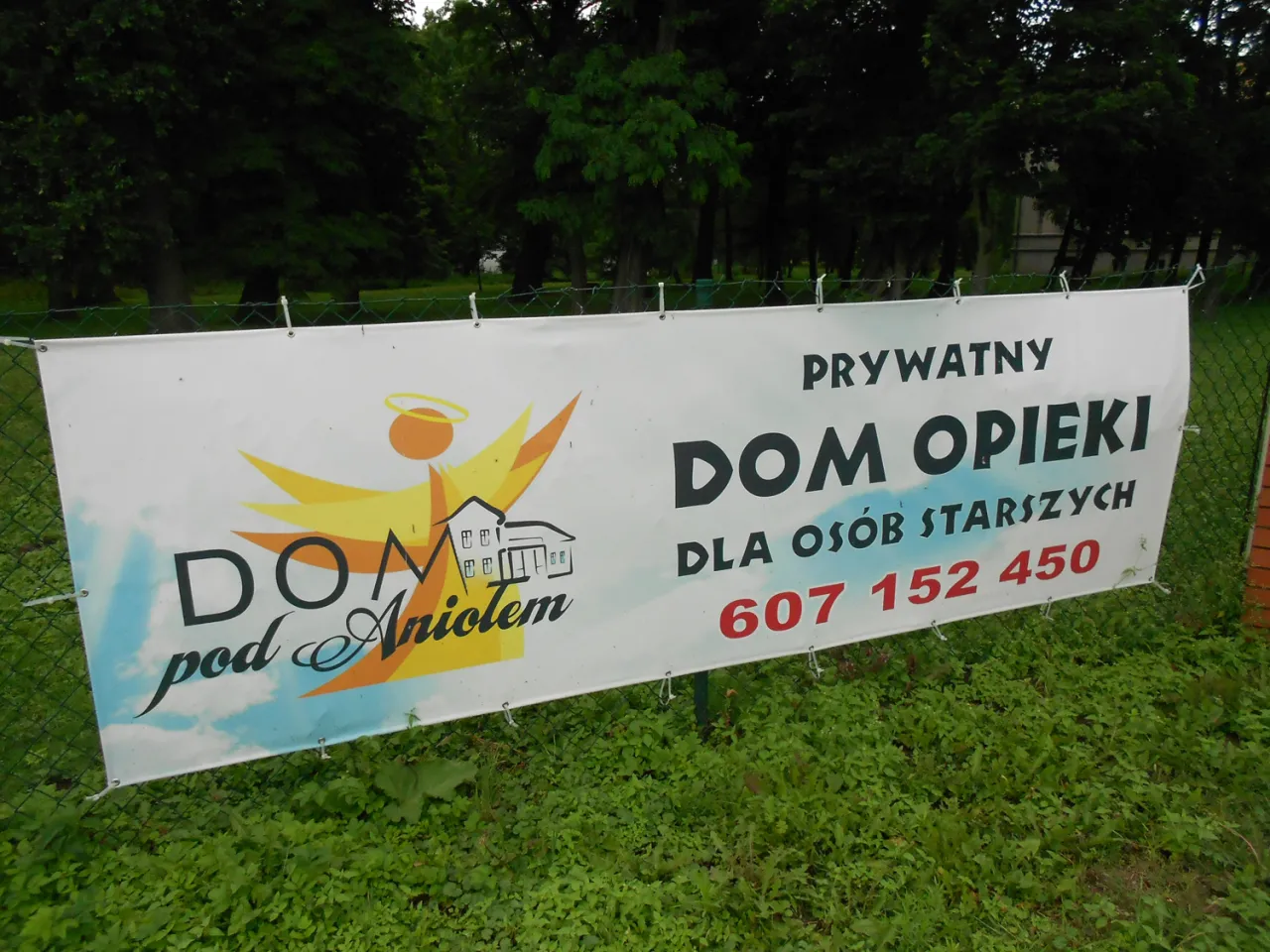 Dom Pod Aniołem Jelitowo wejście