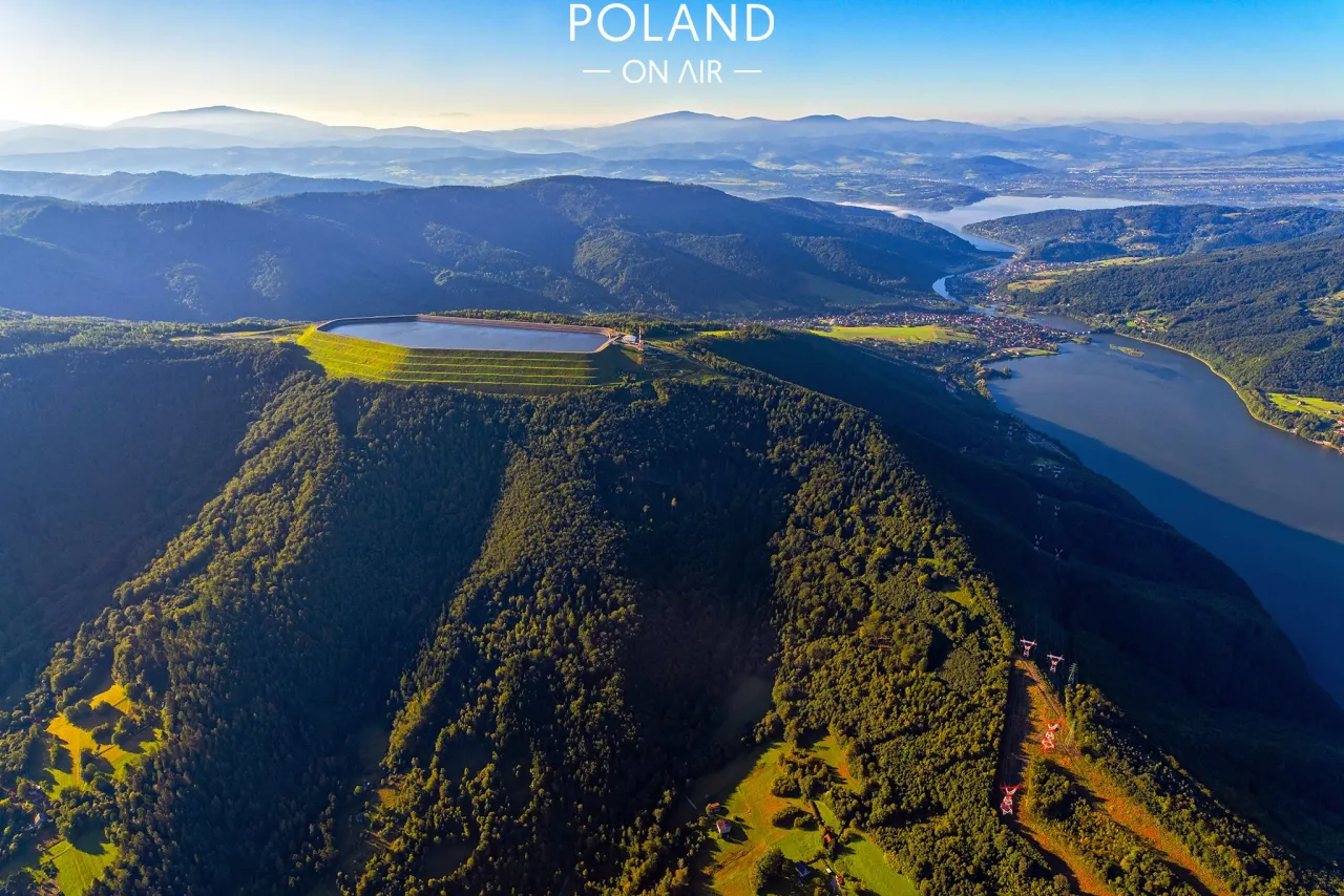 G&oacute;ra Żar panorama z Jezioro Międzybrodzkie