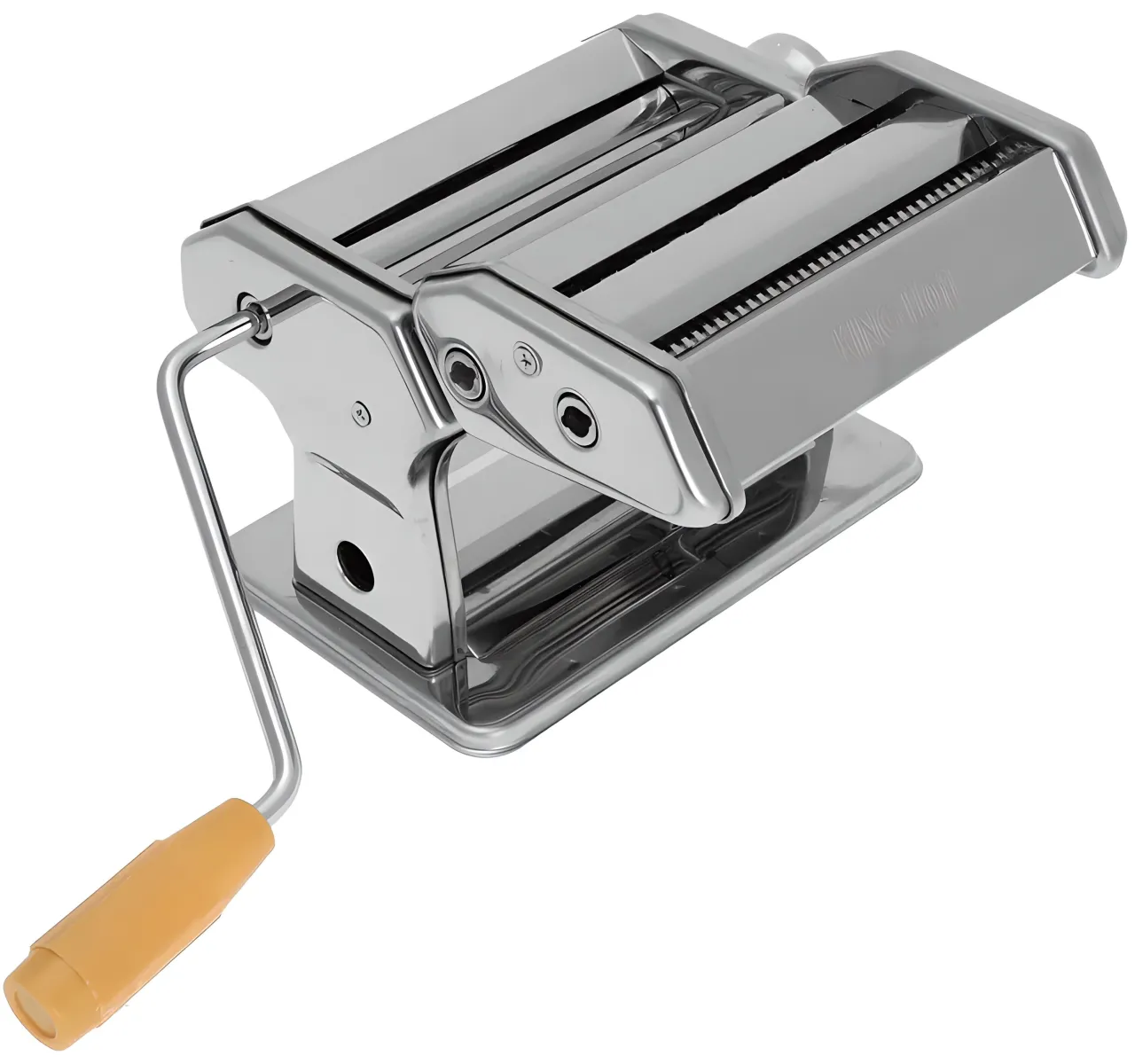 maszynka do makaronu i rozwałkowane ciasto