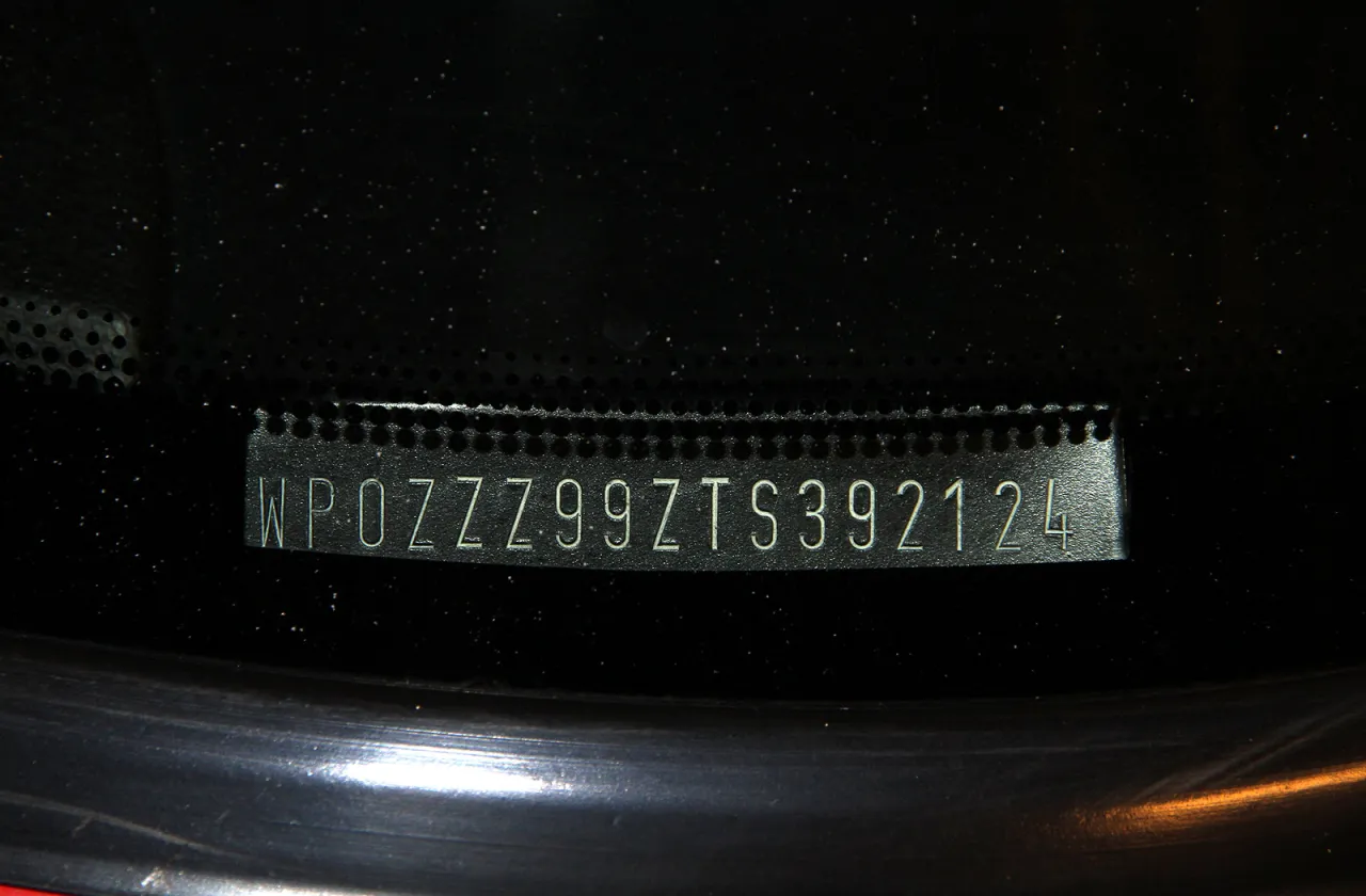 Numer VIN i jego znaczenie w historii pojazdu