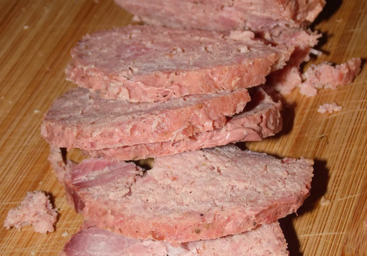 Składniki na domową mielonkę