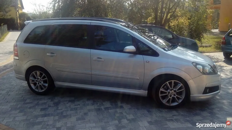 Zdjęcie Opel Zafira B 1.9 CDTI 120KM: Czy ma DPF i jakie są problemy?