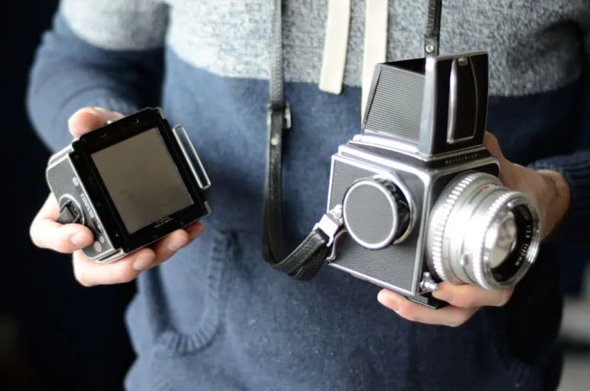 Zdjęcie Hasselblad V: Poprawne przewijanie filmu i podw&oacute;jne ekspozycje