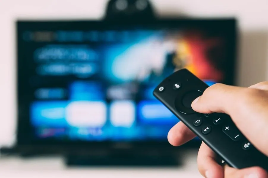 Zdjęcie Jak skonfigurować telefon z telewizorem – proste metody i porady