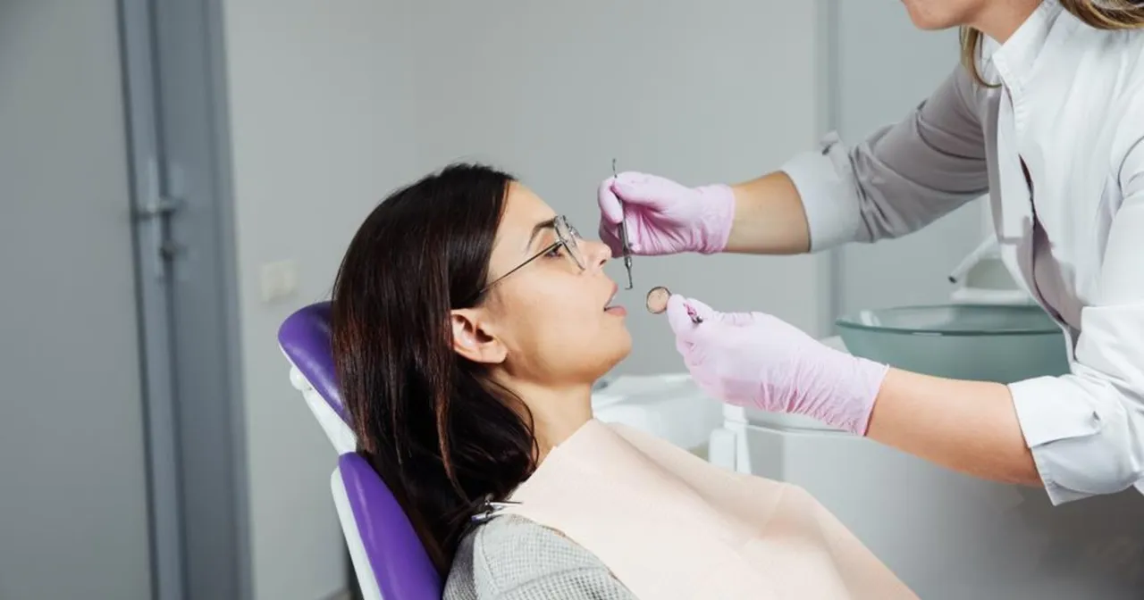 Zdjęcie Czy można iść chorym do dentysty? Ważne informacje o ryzyku