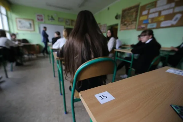 Zdjęcie Czy pełnoletni uczeń może zastrzec aby oceny przed rodzicami?