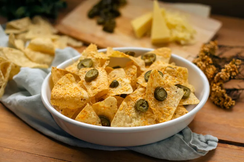 Zdjęcie Deliciosos nachos con queso cheddar: receta fácil y rápida para disfrutar