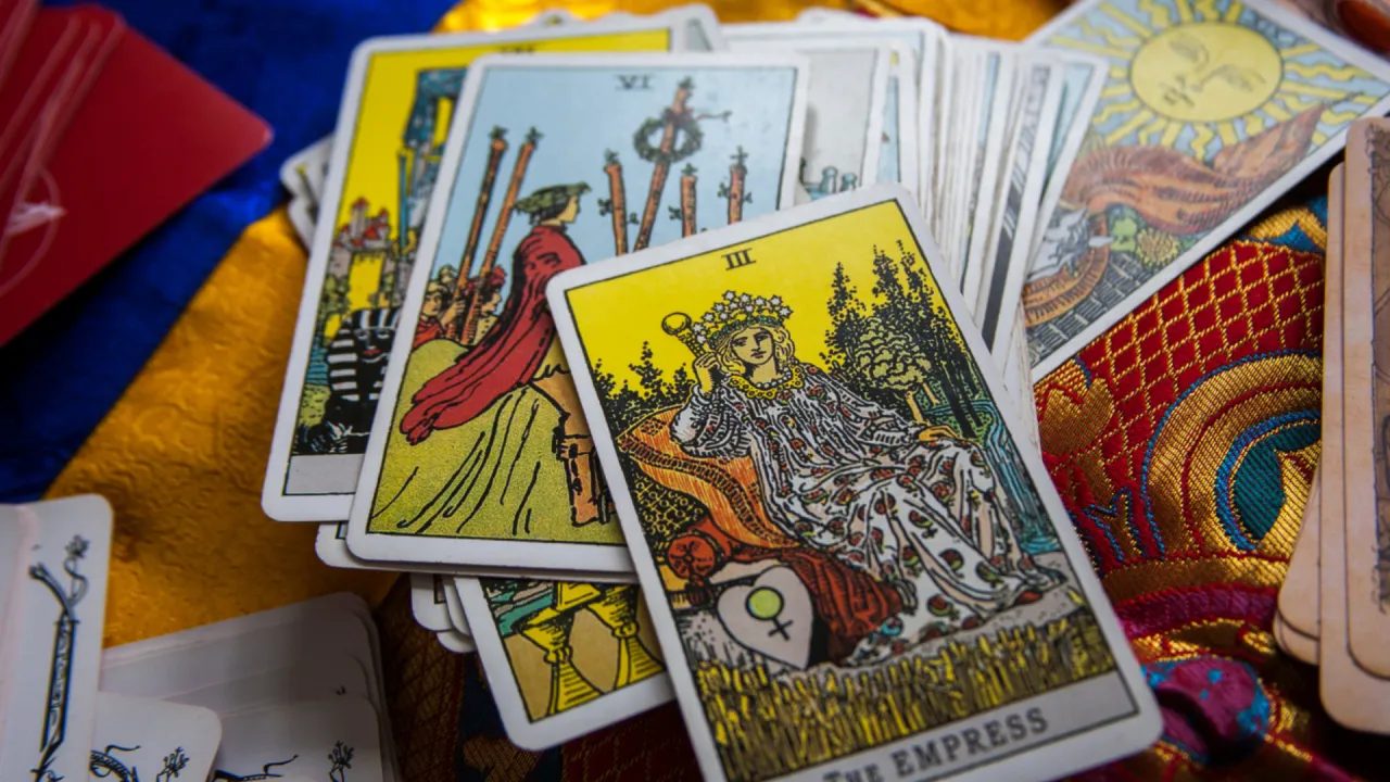 Zdjęcie Czy tarot się sprawdza? Odkryj prawdę o jego skuteczności